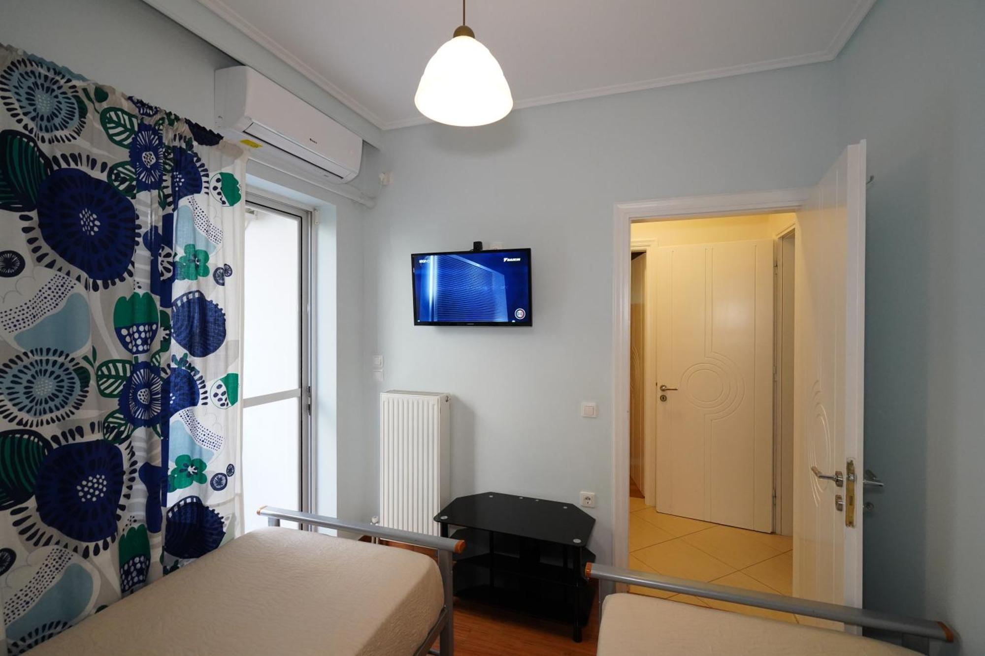 Garden Apartment Next To The Mall -Private Parking Atenas Exterior foto